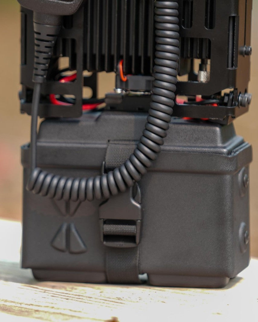UVPRO-MANPACK power and battery detail